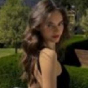 Meet your Posher, Wendye